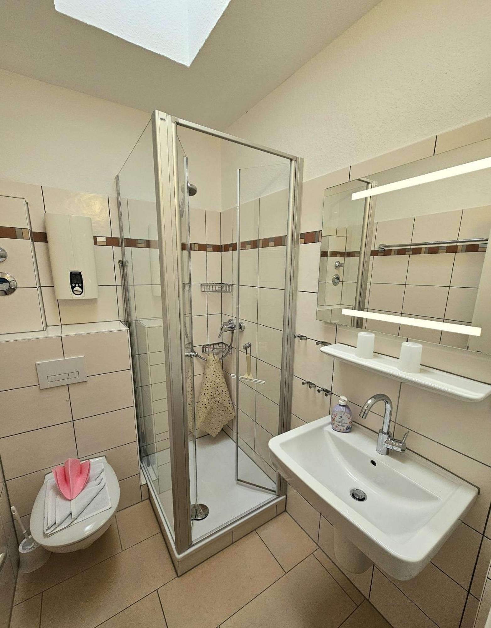 Wohnung 2 - G Pape - Schoene Terassenwohnung Mit Sep Ankleidezimmer, Kostenloses Wlan, Longstay Rabatt, Naehe Duenenpark Grömitz Extérieur photo